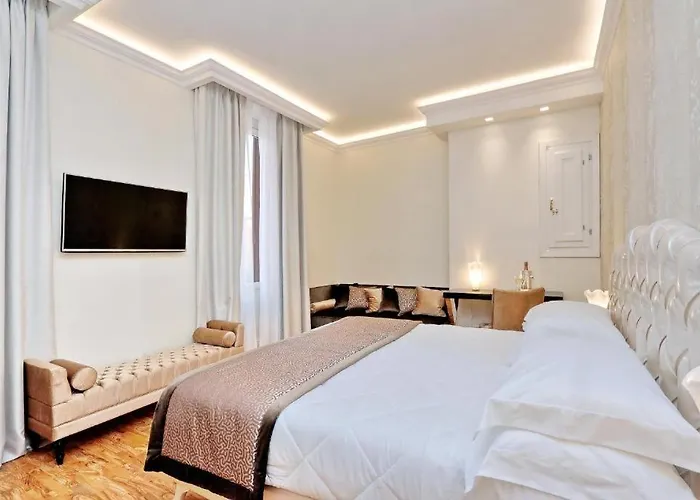 Oda ve Kahvaltı Bq House Colosseum Luxury 4*