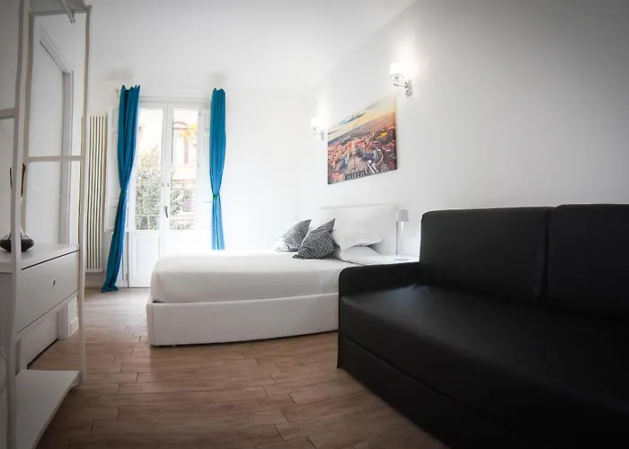 Bq House Colosseum Luxury Rooms 4*